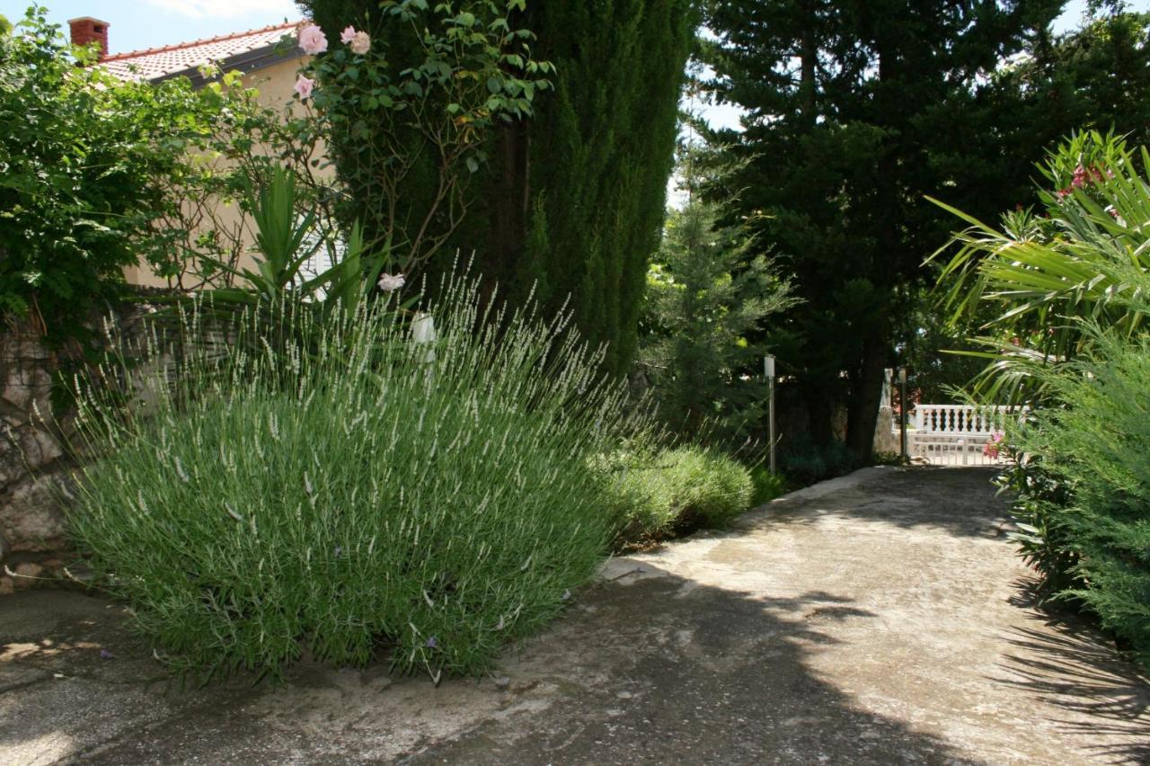 Studio Dramalj 5534B 外观 照片